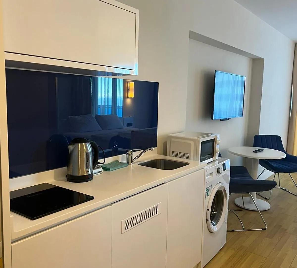 Appart hôtel Spend Your Time In Batumi In Orbi City N9
