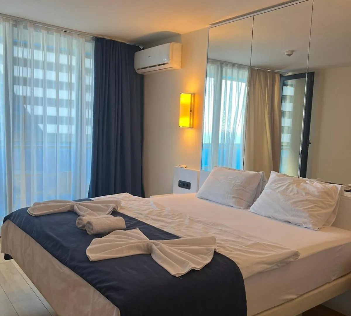 Spend Your Time In Batumi In Orbi City N9 Appart hôtel